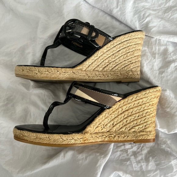 COPY - Authentic Burberry black wedges size 37 - Picture 2 of 7